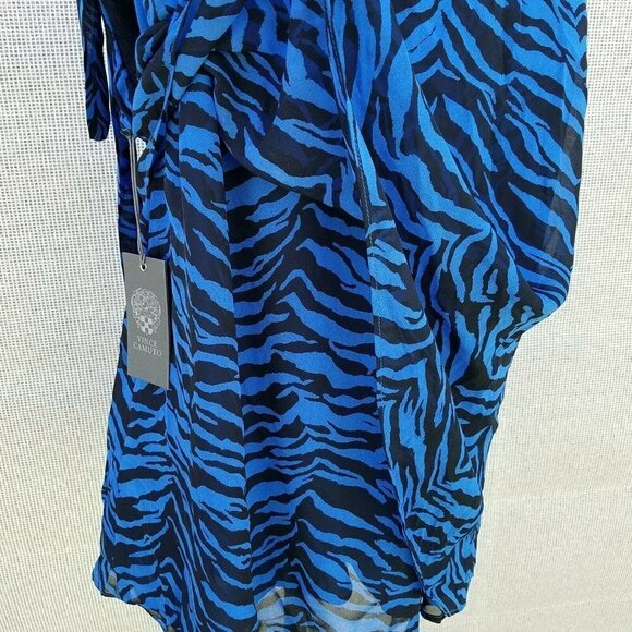 Vince Camuto Metro Blue Stripe Short Sleeve Blouse Women's. Size Medium. NWT - Picture 9 of 12